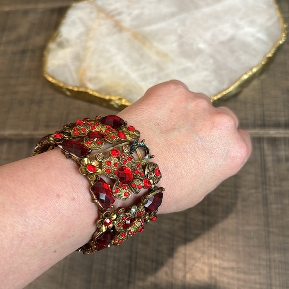 RED WOMEN BRACELET - Picture 7 of 14